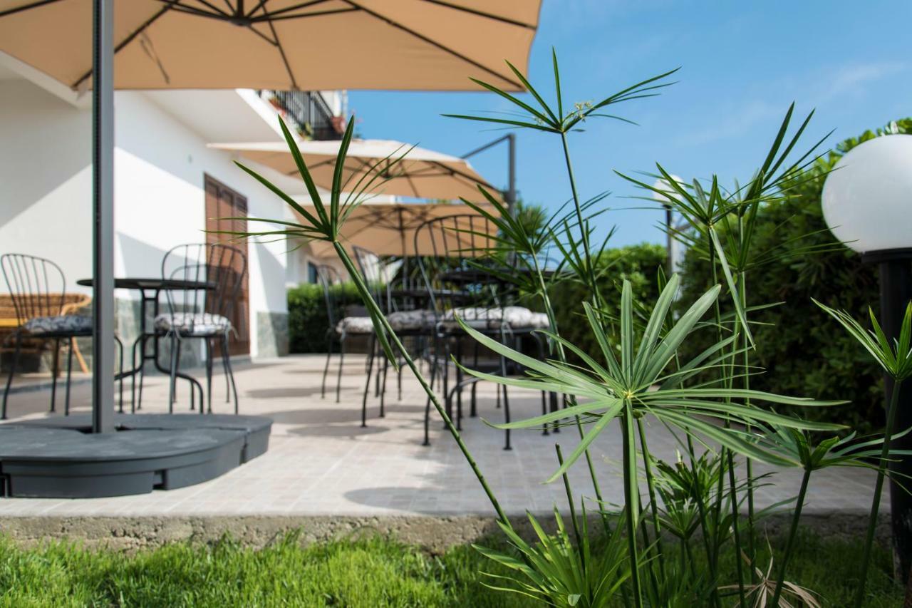L'Oasi Di Giorgia Bed & Breakfast ชิตตาเดลลา เดล กาโป ภายนอก รูปภาพ