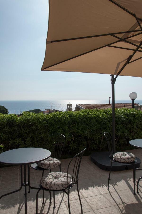 L'Oasi Di Giorgia Bed & Breakfast ชิตตาเดลลา เดล กาโป ภายนอก รูปภาพ